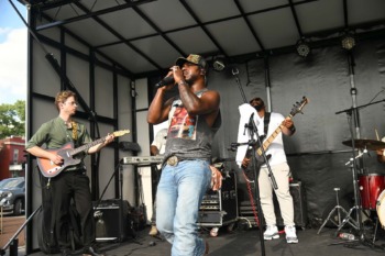 A free concert series seeks to uplift St. Louis, local small